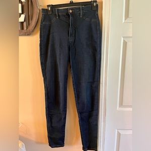 Brand new fashion nova skinny jeans size 13 plenty of stretch.